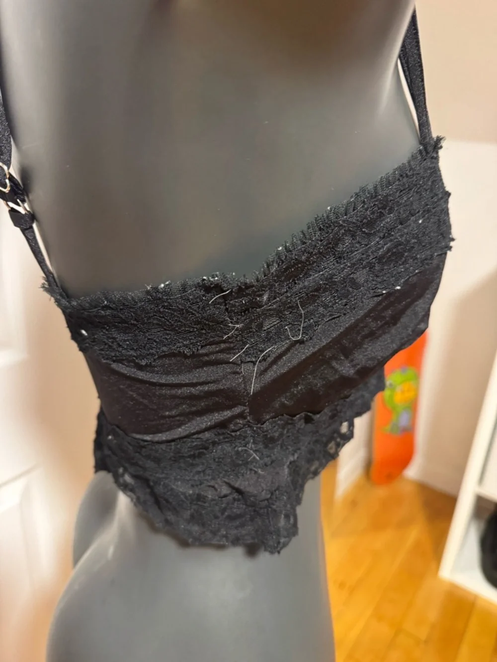 Black Crop Top - - Picture 6 of 6
